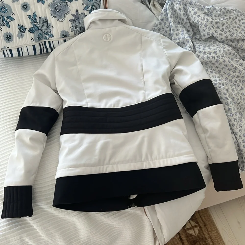 Women's White and Black Ski Jacket - Picture 3 of 4